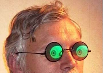 holotimweb.jpg - 20683 Bytes